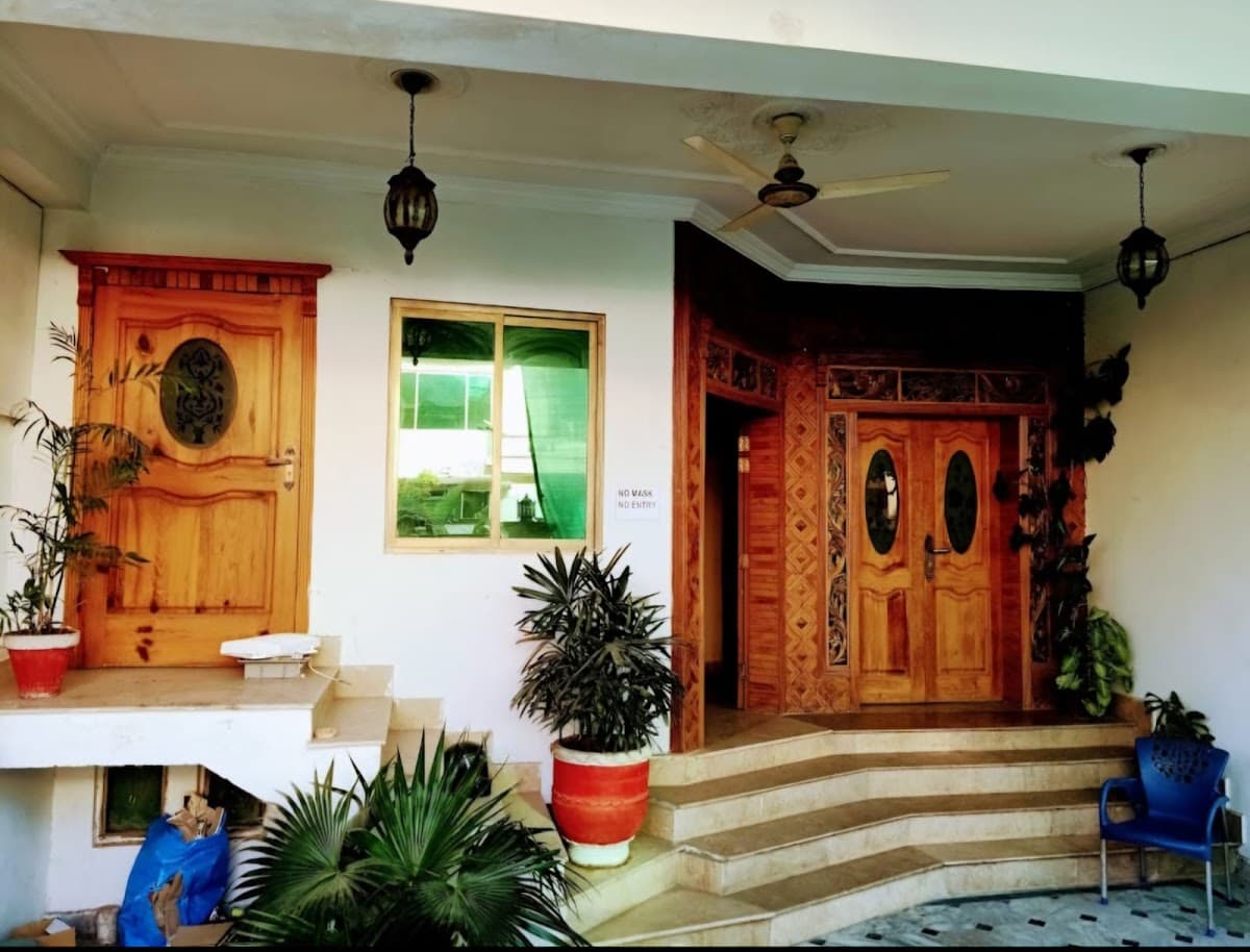 Students Girls Hostel islamabad I-8/2 photo