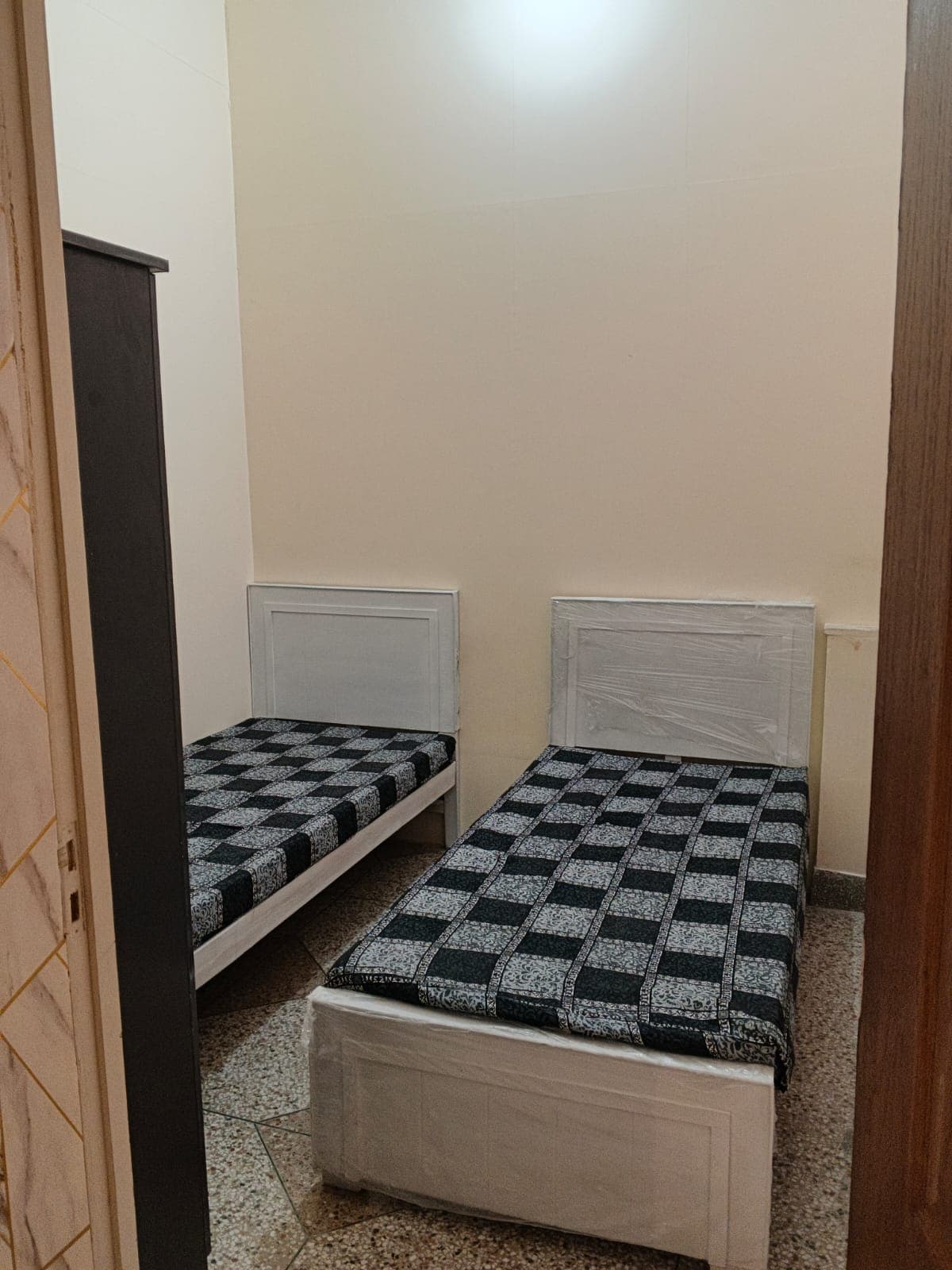 Dar-ul-Haya Girls Hostel F8 photo