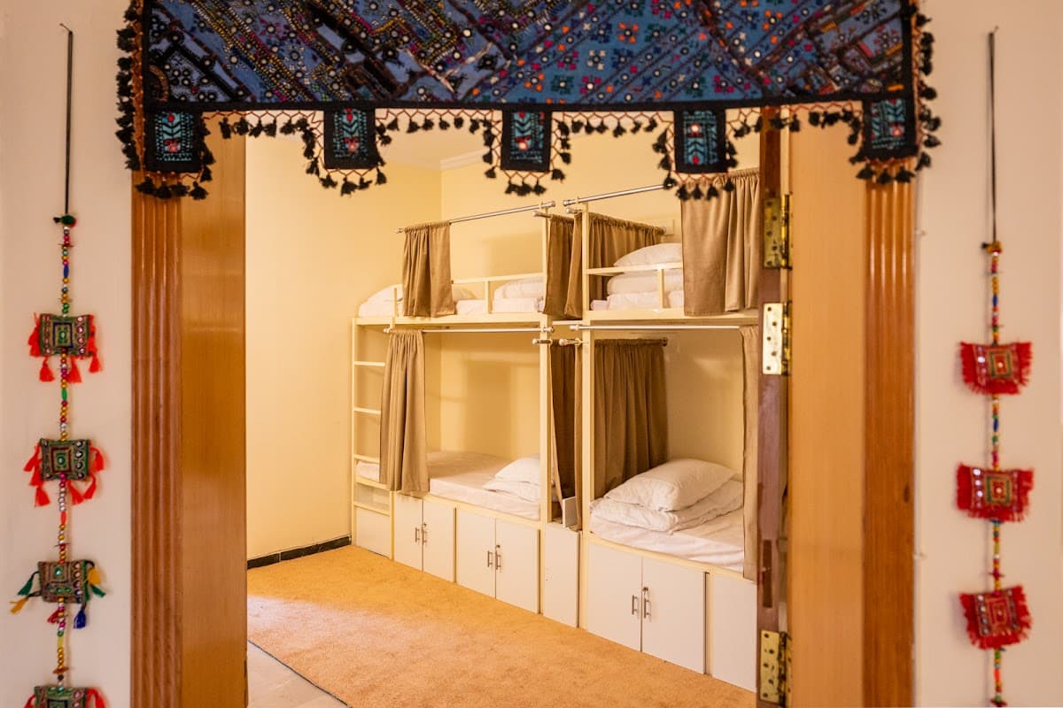 Coyote Den Travelers Hostel Islamabad photo