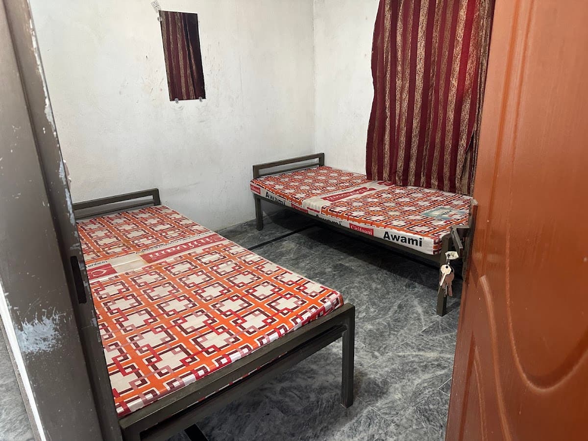 Inam Girls Hostel photo