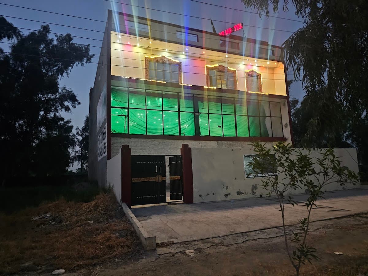 Khayaban Boys Hostel photo