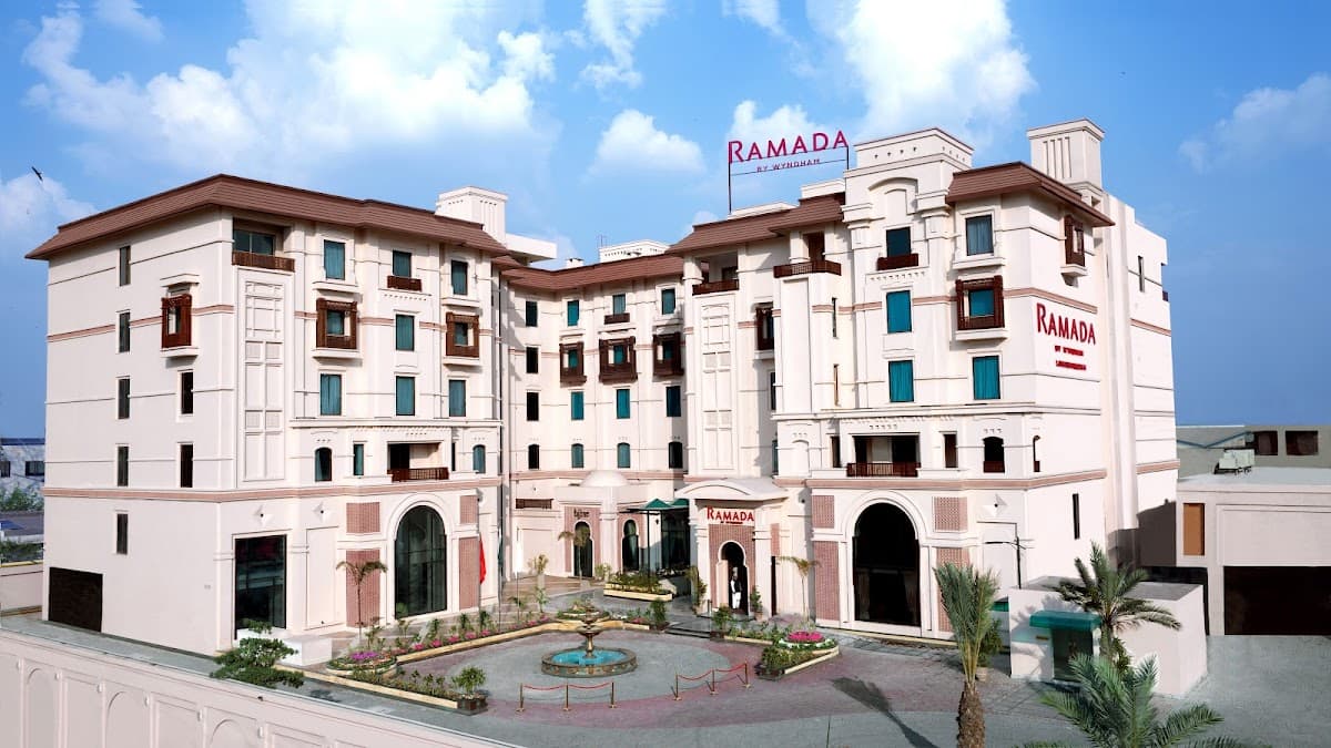 Ramada by Wyndham photo