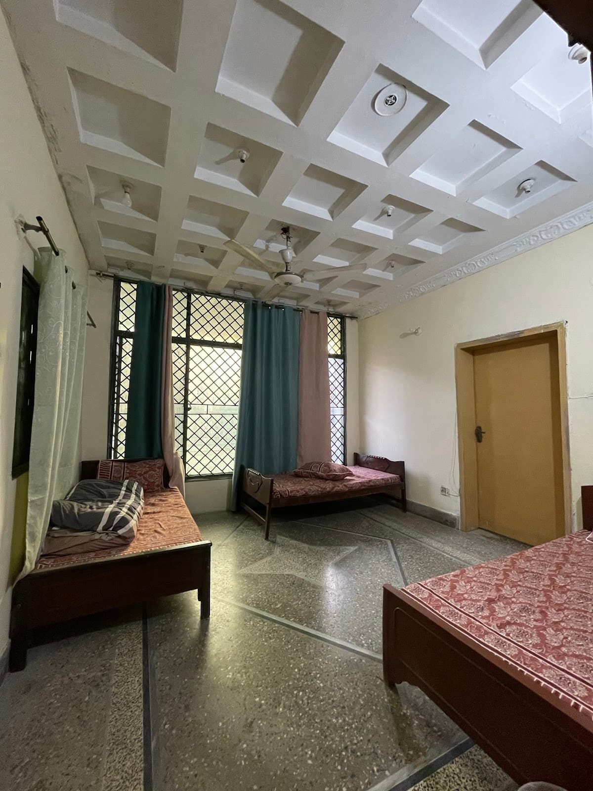 Arshman Boys Hostel photo